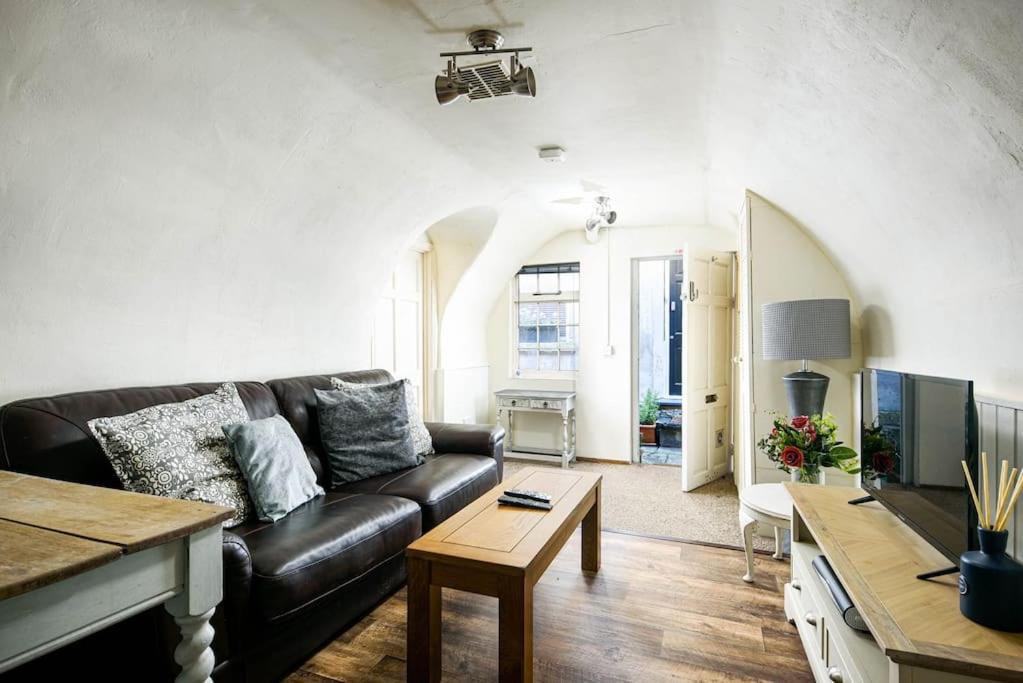Unique 1 Bedroom Apartment-Bath Exteriér fotografie